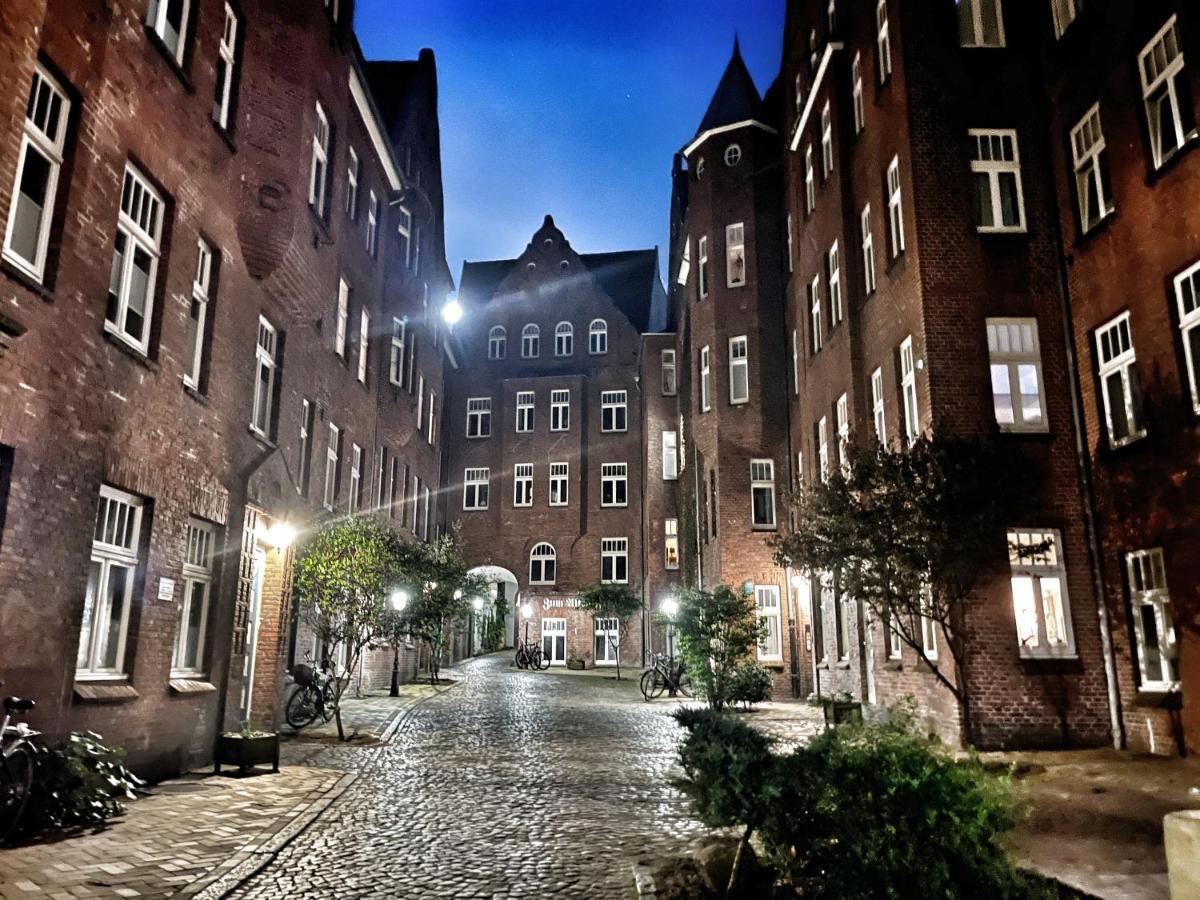 Ferienwohnung Burghof im Herzen Flensburgs Exterior foto