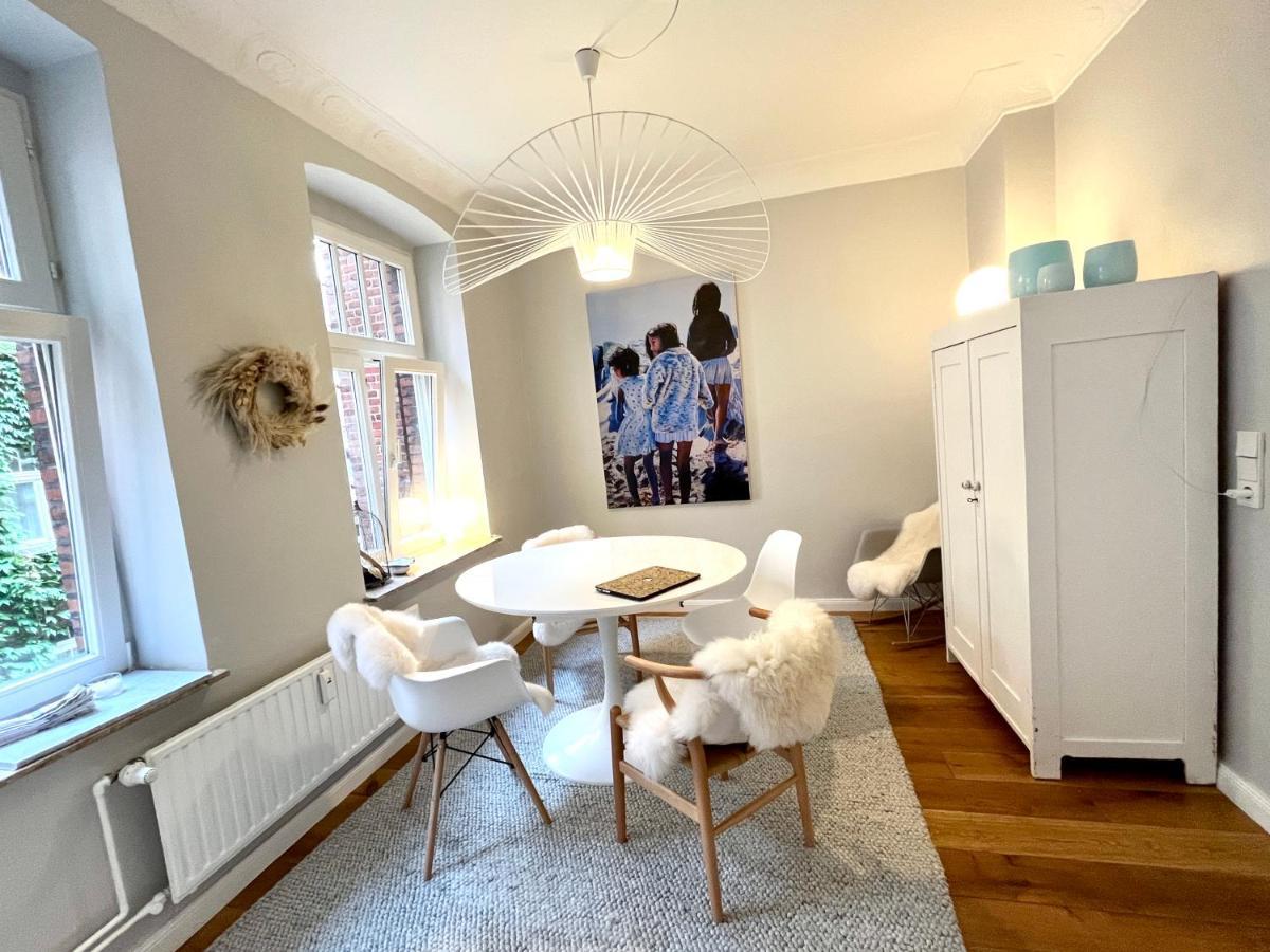 Ferienwohnung Burghof im Herzen Flensburgs Exterior foto